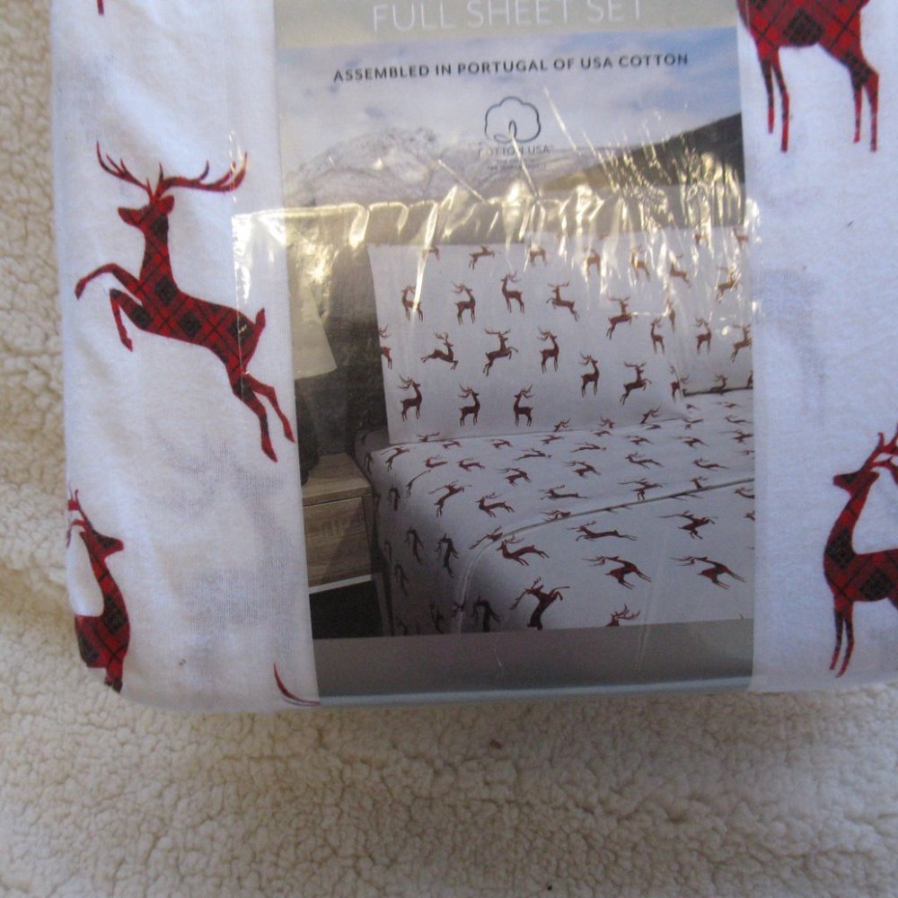 Portuguese Flannel 4-piece Sheet Set, Red Reindeer, Full, NWT
